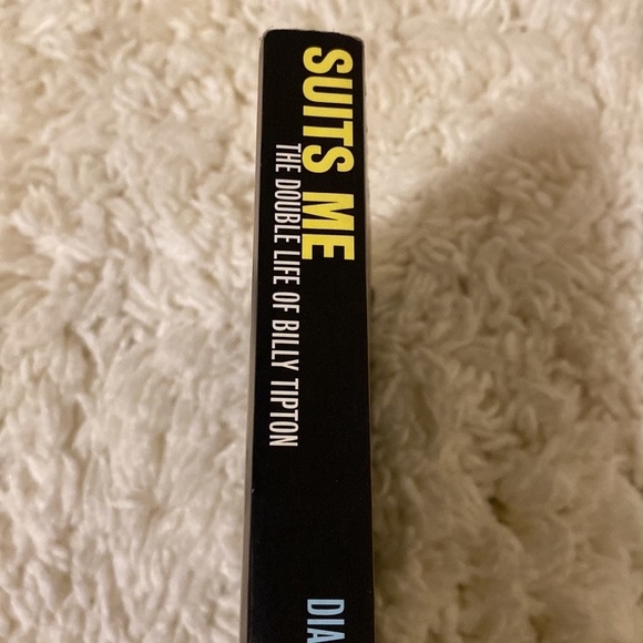 SUITS ME THE DOUBLE LIFE OF BILLY TIPTON by DIANE WOOD MIDDLEBROOK - Picture 2 of 3